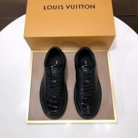 Picture of Louis Vuitton Shoes _SKULVsz38-45hnh083117457